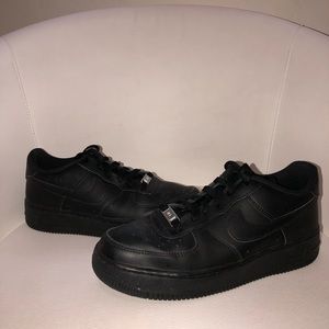 AF1 black
